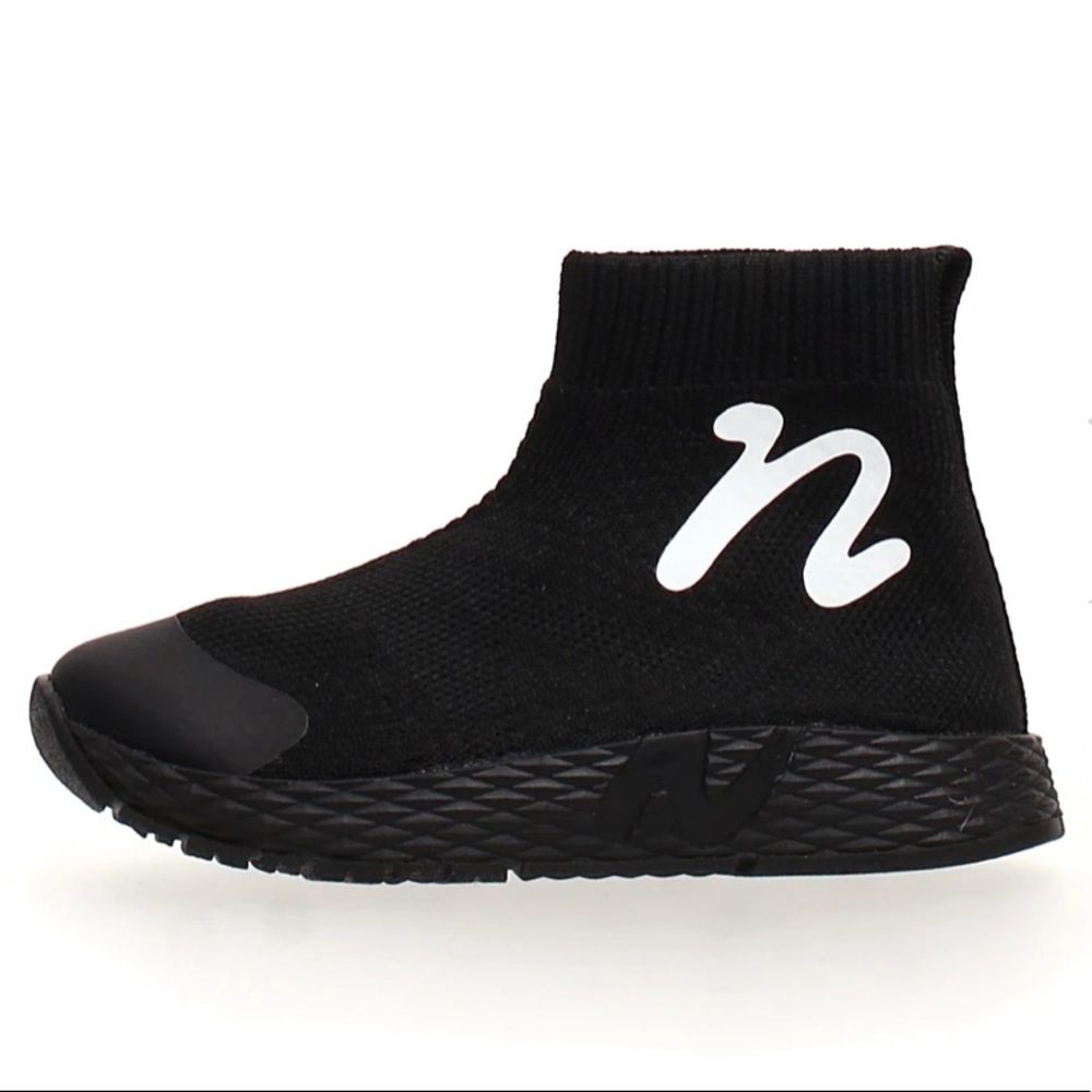 NATURINO GIRL'S AND BOY'S CABLES SHOES, BLACK